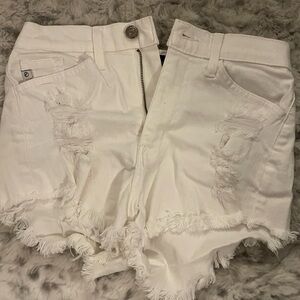 Kan Can White Distressed Women Shorts 27